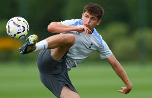 pg模拟器-记者：多特有意热刺17岁边锋摩尔、罗萨里奥中央19岁中卫吉梅内斯