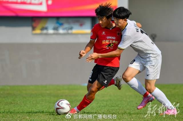 pg-多组别上演进球盛宴 逐梦绿茵场 健儿展锋芒