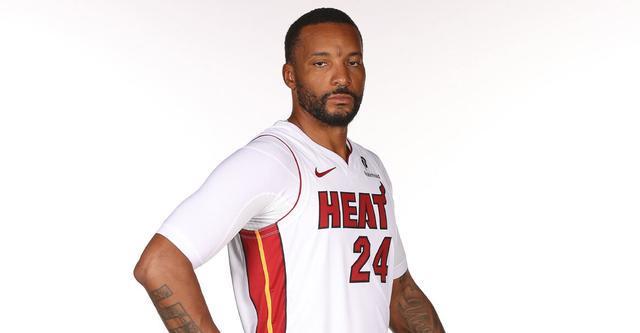 pg模拟器-队记：若赛季开局顺利 热火愿意考虑和鲍威尔续约