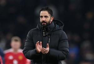 阿莫林：欧联杯冠军和下赛季欧冠资格，这值得我们为之战斗